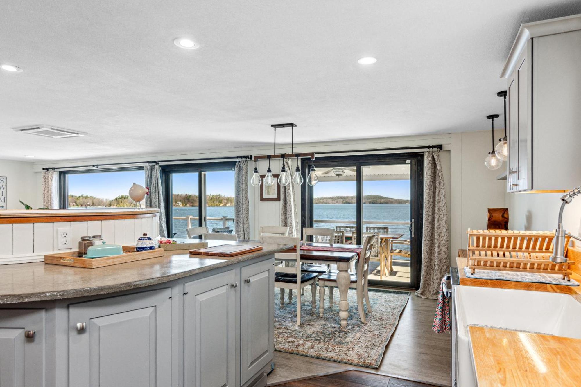 Lakeshore Vermont Colchester Exterior photo